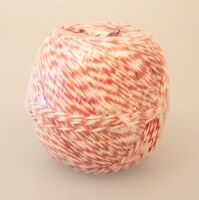 Plombenfaden aus Hanf in rot/weiss Plombenfaden aus Hanf in rot/weiss